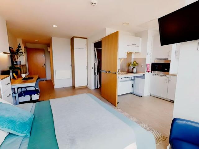 Studio for rent in Blythswood Hill, Scotland