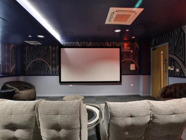 Studio for rent in Edgbaston, Isle Of Man