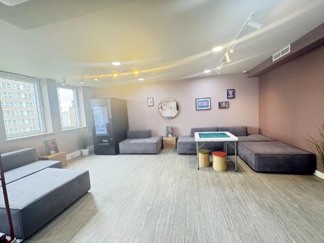 Studio for rent in Haddon, East Midlands