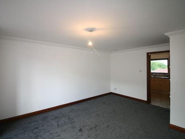 Apartment for rent in Pather, Cambusnethan