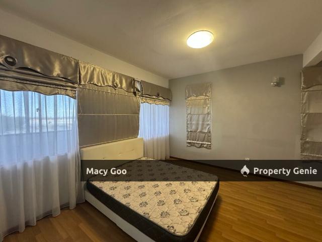 Condominium for sale in Malaka