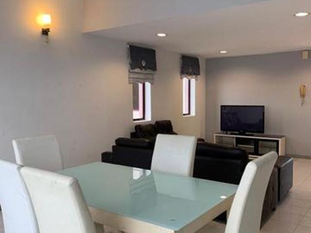 Condominium for sale in Malaka