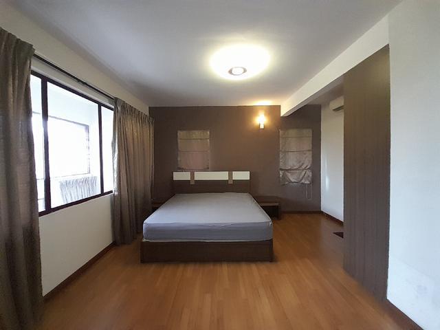 Condominium for rent in Malaka