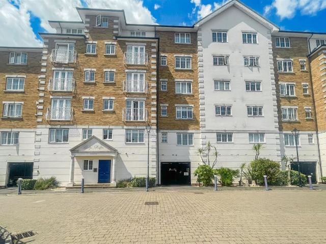 Apartment for rent in Crumbles, Eastbourne