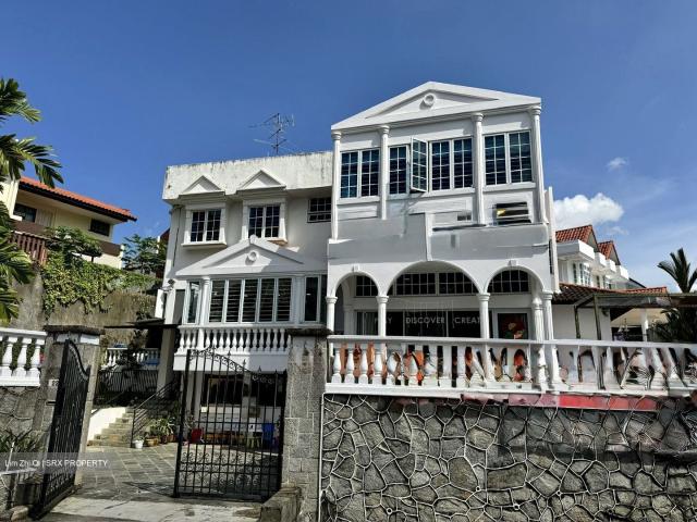 Detached House for sale