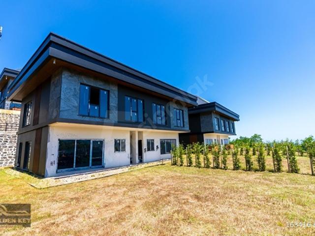 Aktoprak, Ortahisar içerisinde satılık Villa