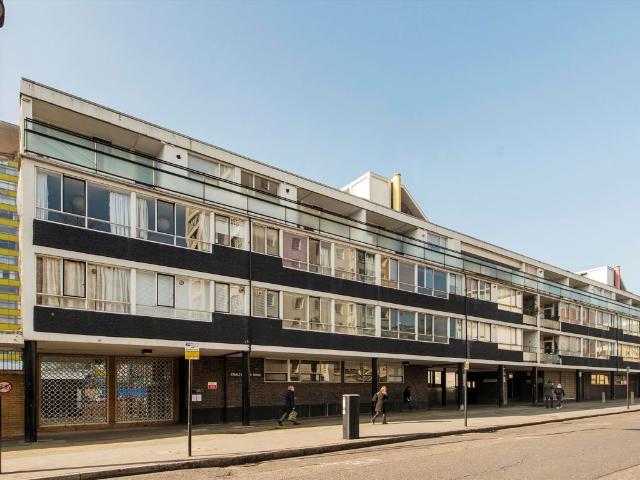 Studio for rent in Finsbury, Greater London