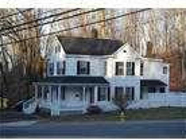 House for rent in Centereach, New York