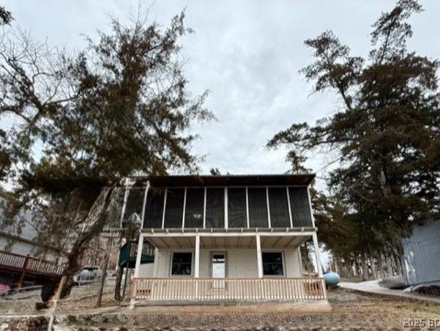 House for sale in Barnett