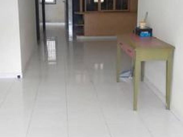 Condominium for sale in Malaka