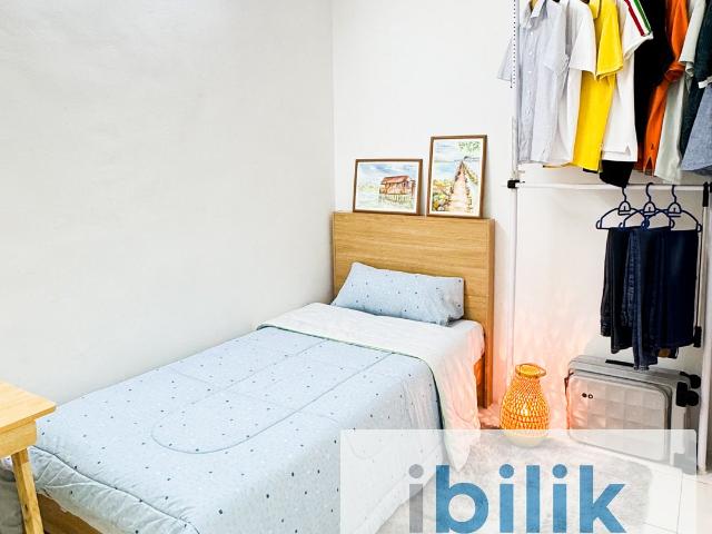 Room for rent in Georgetown, Penang