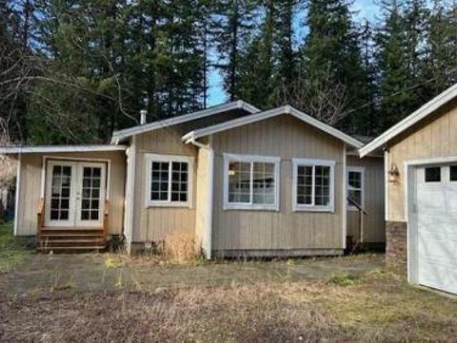 House for sale in Maple Falls, Washington