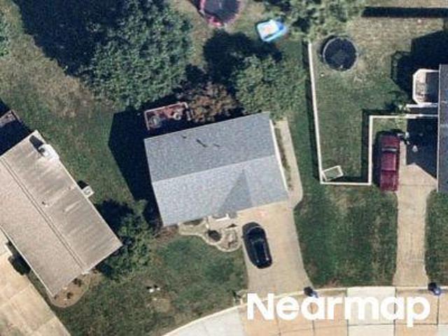 House for sale in Lakes of Devondale, Saint Peters