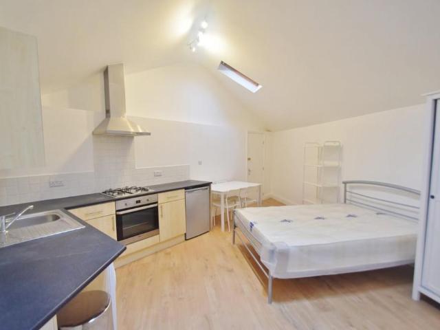 Apartment for rent in Golders Green, Greater London