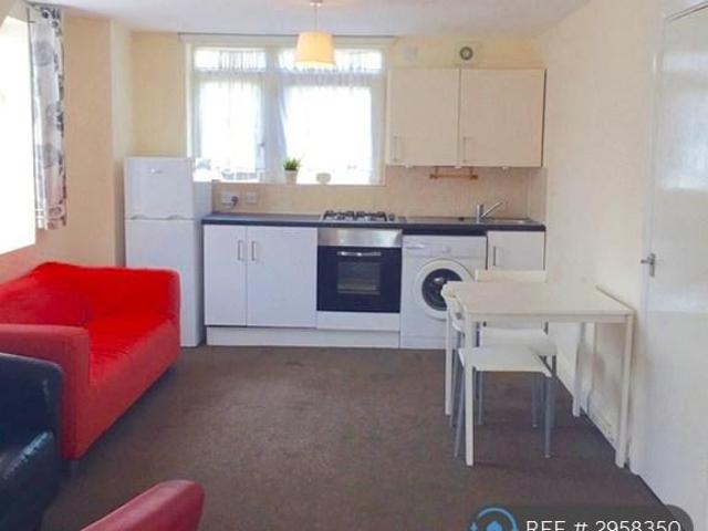 House for rent in Brent Cross, Greater London