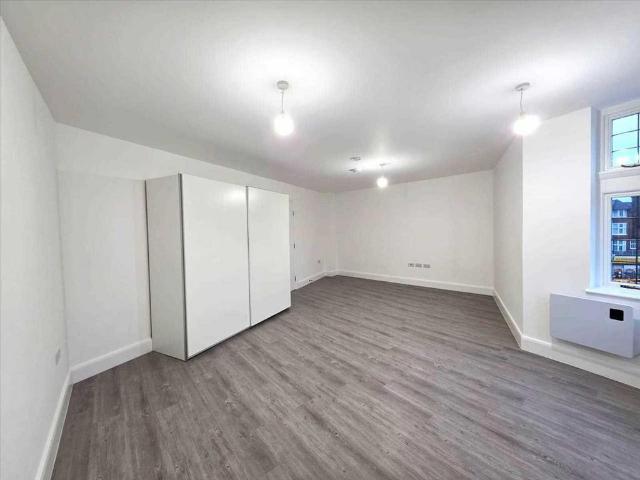 Apartment for rent in Golders Green, Greater London