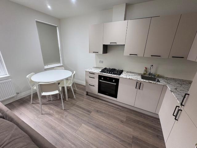 Apartment for rent in Golders Green, Greater London