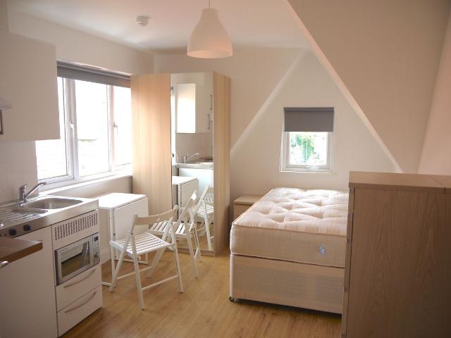 Studio for rent in Temple Fortune, Greater London