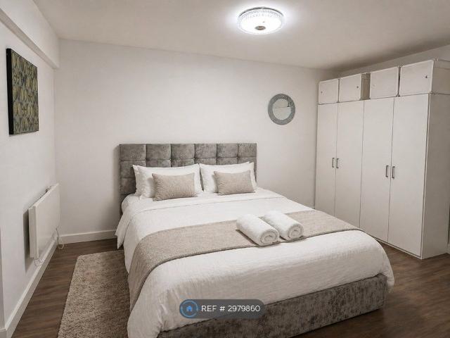 House for rent in Colindale, Greater London