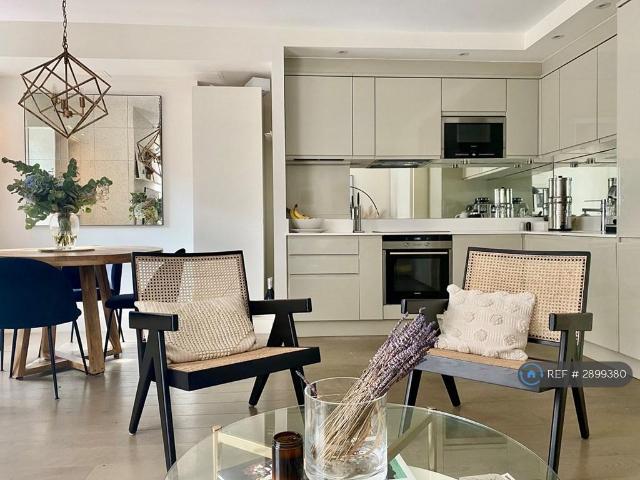 Apartment for rent in Shepherd's Bush, Greater London