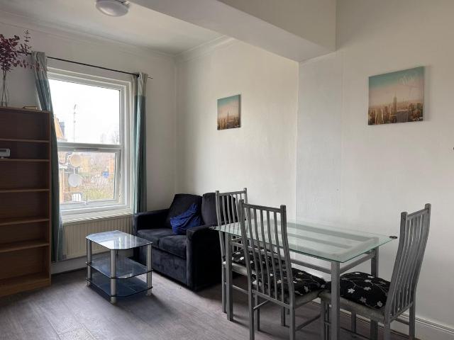 Apartment for rent in London Borough of Hammersmith and Fulham, Greater London