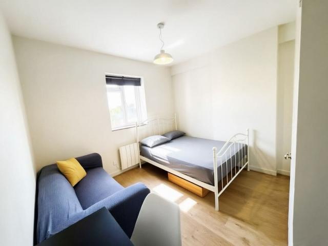 Room for rent in Shepherd's Bush, Greater London