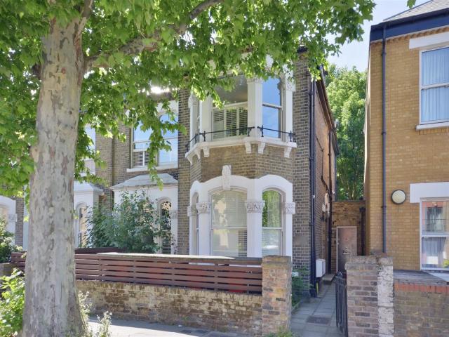 Apartment for rent in Cat Hill, Isle Of Man