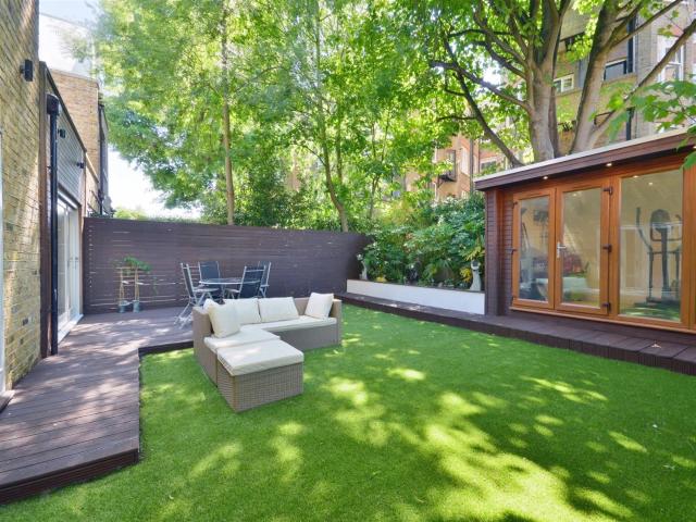 Apartment for rent in London Borough of Hammersmith and Fulham, Greater London