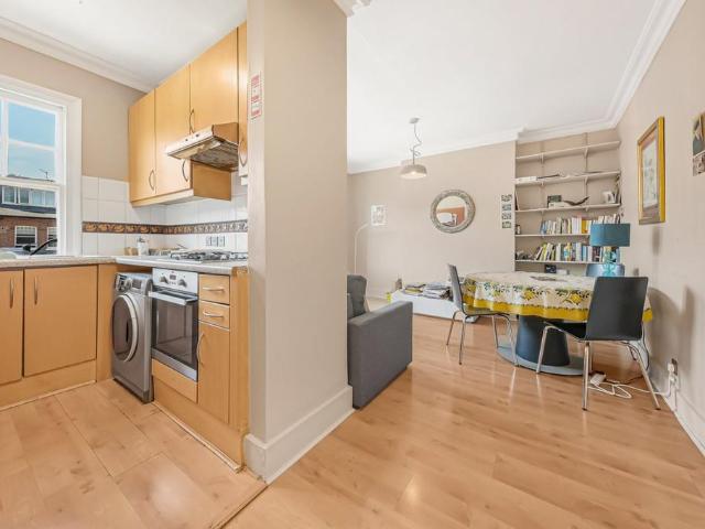 Apartment for rent in South Hampstead, Greater London