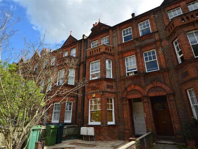 Apartment for rent in South Hampstead, Greater London