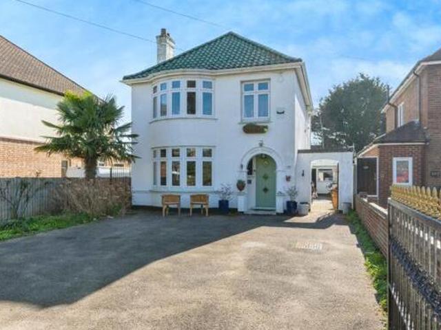 House for sale in Bedford