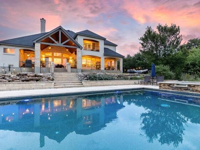 House for sale in Georgetown