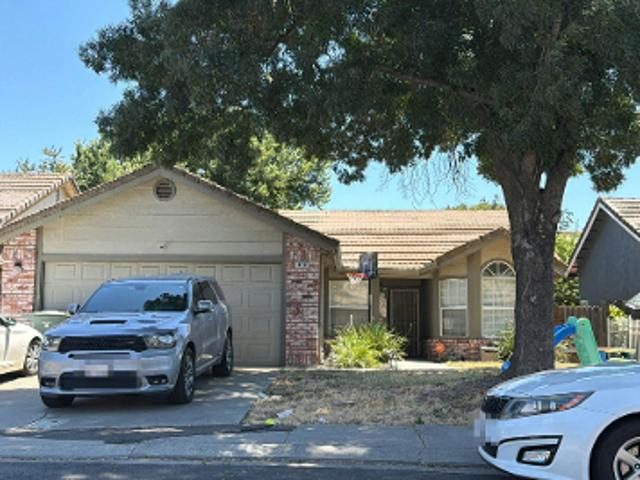 House for sale in Modesto, Stanislaus County
