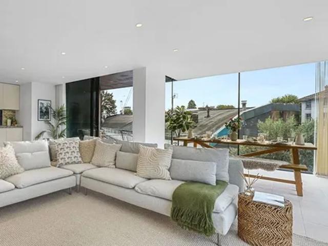 Apartment for rent in Chalk Farm, Greater London
