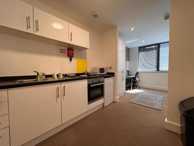 Studio for rent in Haddon, East Midlands