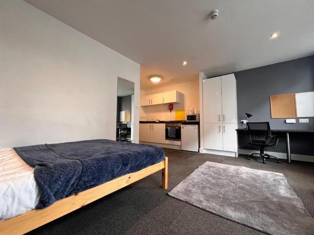 Studio for rent in Haddon, East Midlands