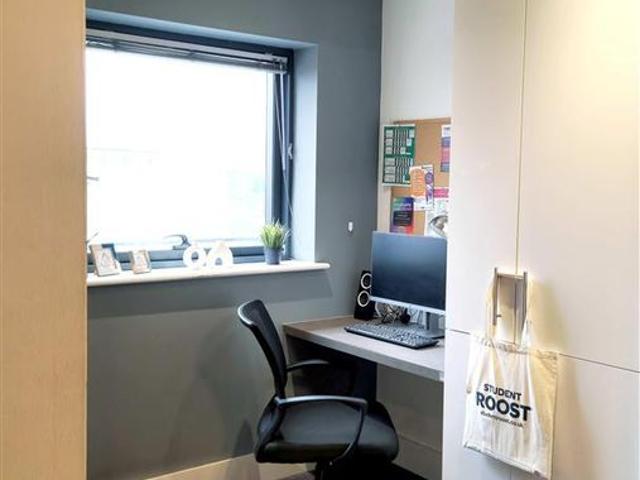 Studio for rent in Haddon, East Midlands