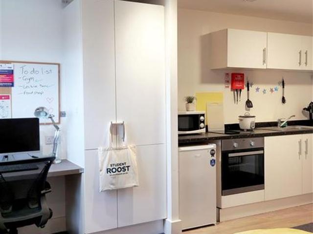 Studio for rent in Haddon, East Midlands