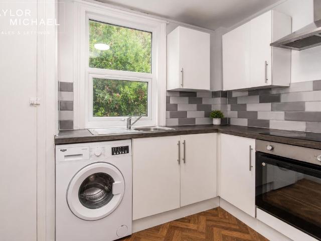 Apartment for rent in Aldrington