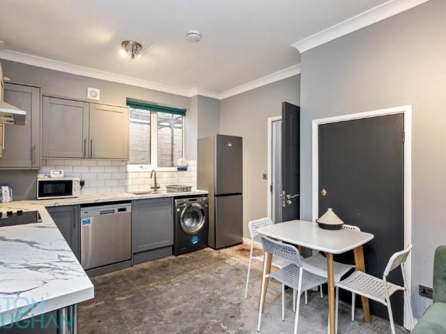 Apartment for rent in Aldrington