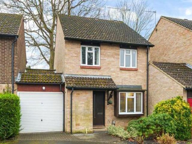 House for sale in Horsell, Woking