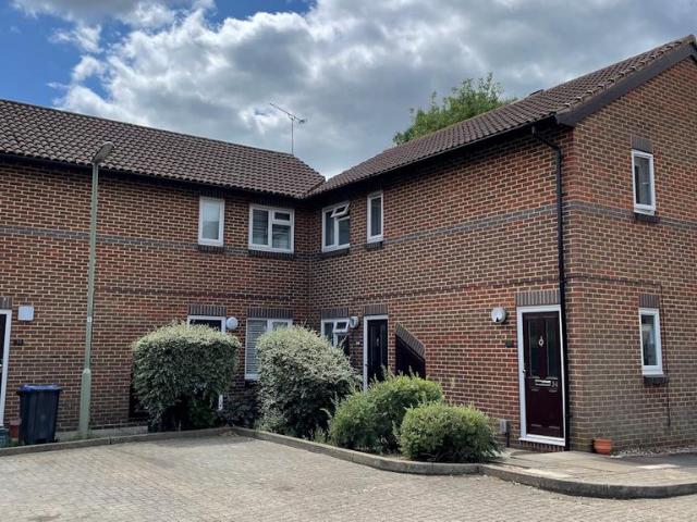 Apartment for rent in Woking, Surrey