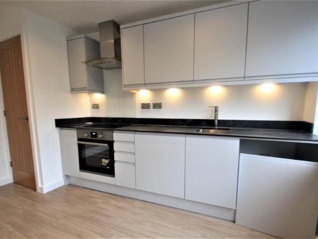 Apartment for rent in Horsell, Woking