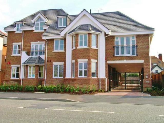Apartment for rent in Horsell, Woking