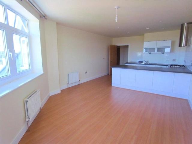 Apartment for rent in Horsell, Woking