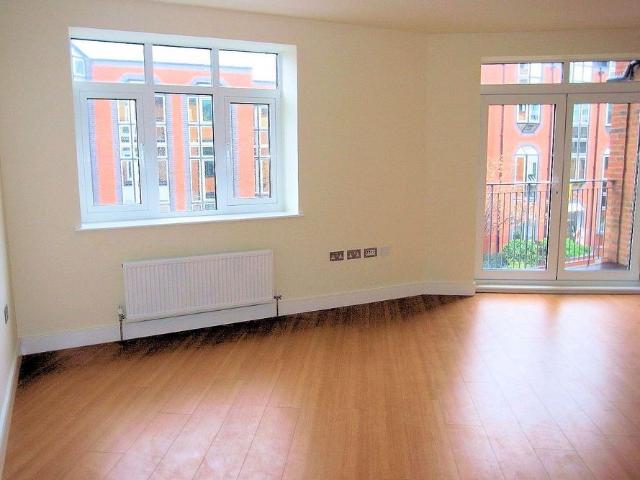 Apartment for rent in Horsell, Woking