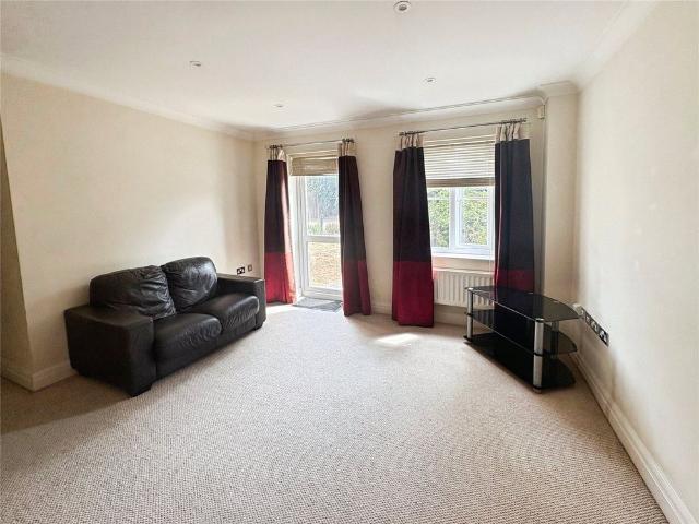 Apartment for rent in Horsell, Woking