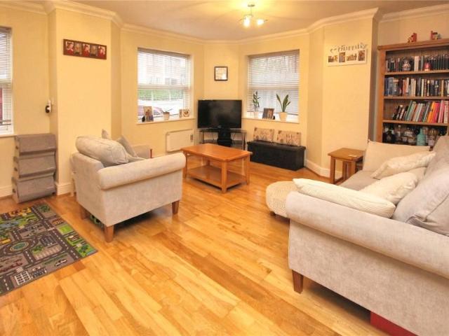 Apartment for rent in Horsell, Woking