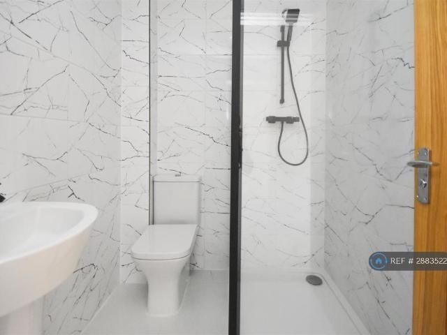 House for rent in Goldthorn Park, West Midlands