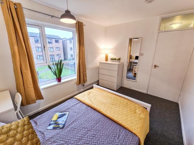 House for rent in Lakenham, East Bank